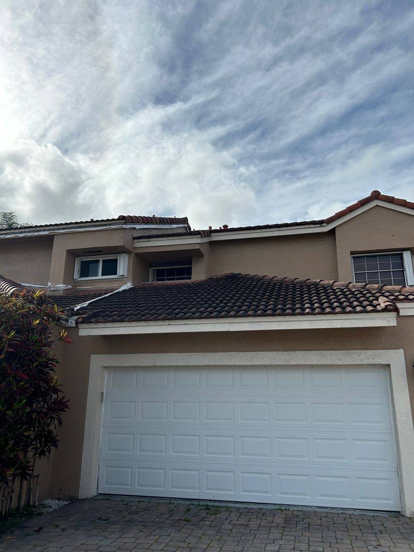 House for rent at 19172 NW 82nd Circle Court, Hialeah, FL 33015