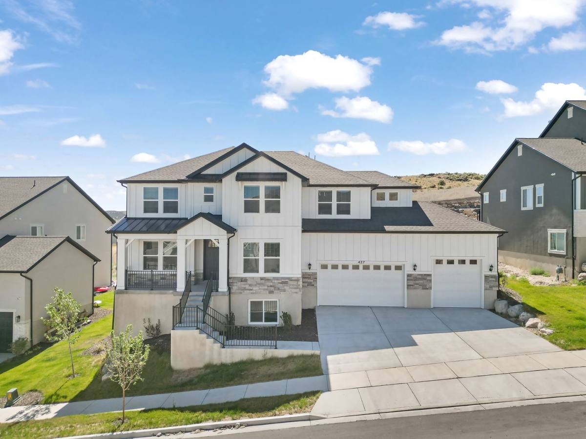 House for rent at 427 N High Ridge Rd, Saratoga Springs, UT 84045
