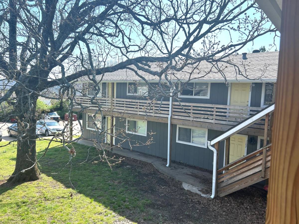 Apartment for rent at 1935 W Stone St, Fayetteville, AR 72701