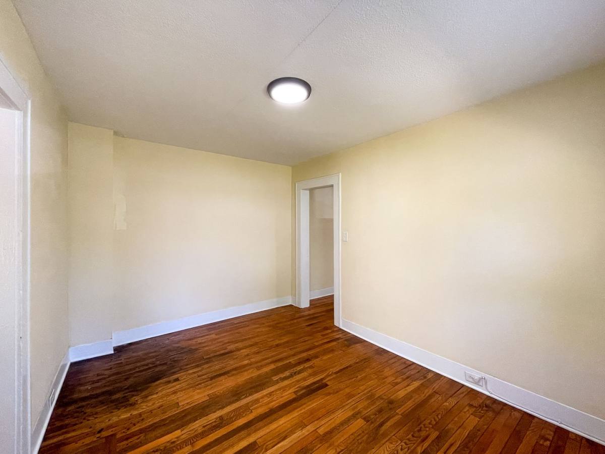 Apartment for rent at 10 Latta St, Asheville, NC 28801