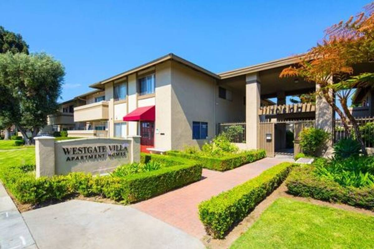 Apartment for rent at 10600 Western Ave, Stanton, CA 90680