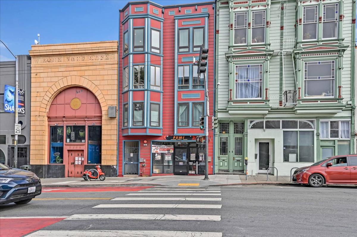 Condo for rent at 3301 Mission St, San Francisco, CA 94110