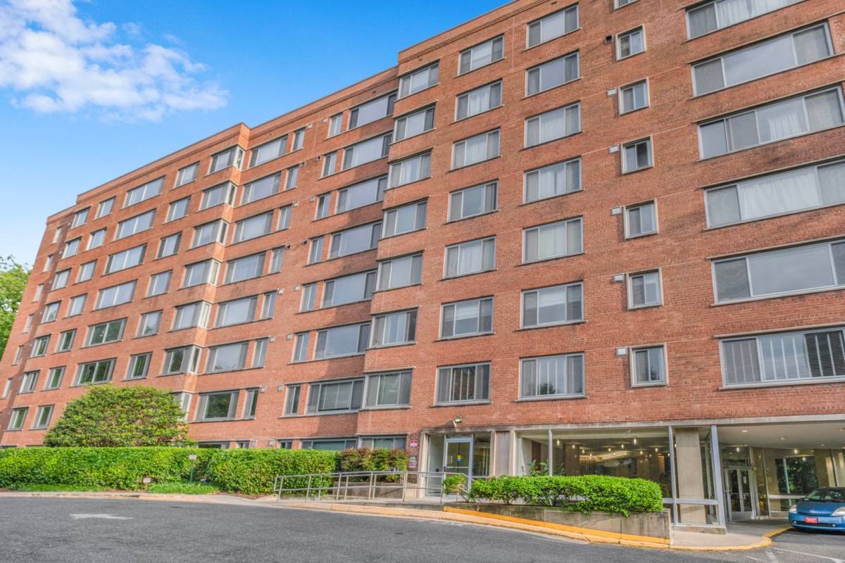 Condo for rent at 4200 Cathedral Ave NW, Washington, DC 20016