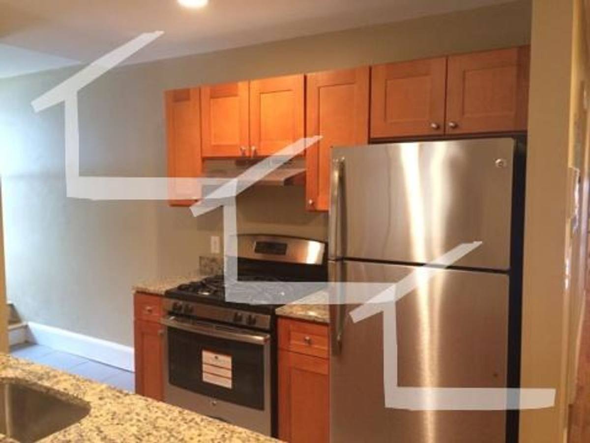 Apartment for rent at 68 Egmont St #2R, Brookline, MA 02446