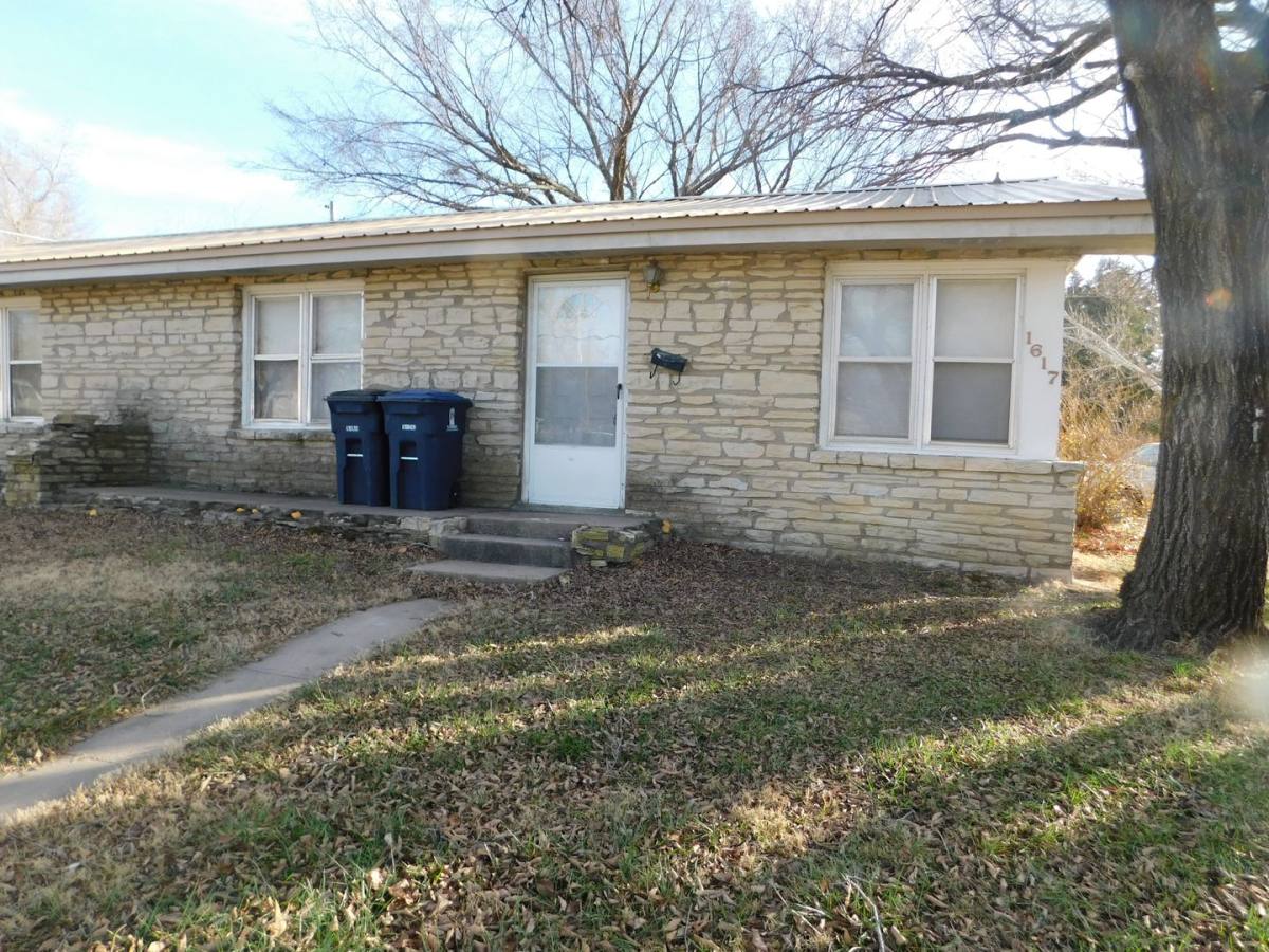 House for rent at 1617 W 3rd, El Dorado, KS 67042
