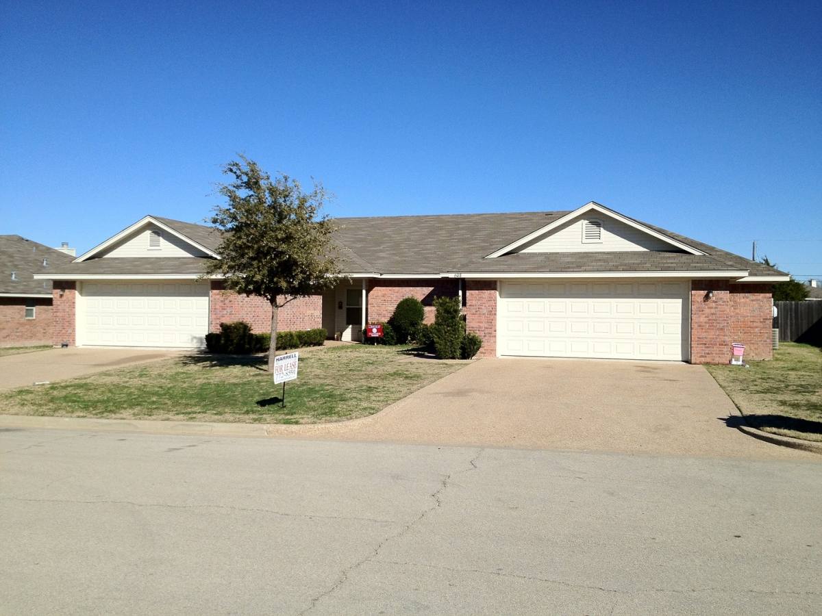 House for rent at 607 Park Lane, Hewitt, TX 76643