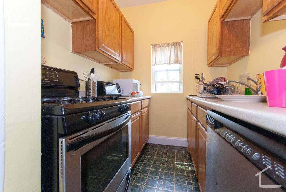 Apartment for rent at 42 Orchard Rd #2R, Brookline, MA 02445