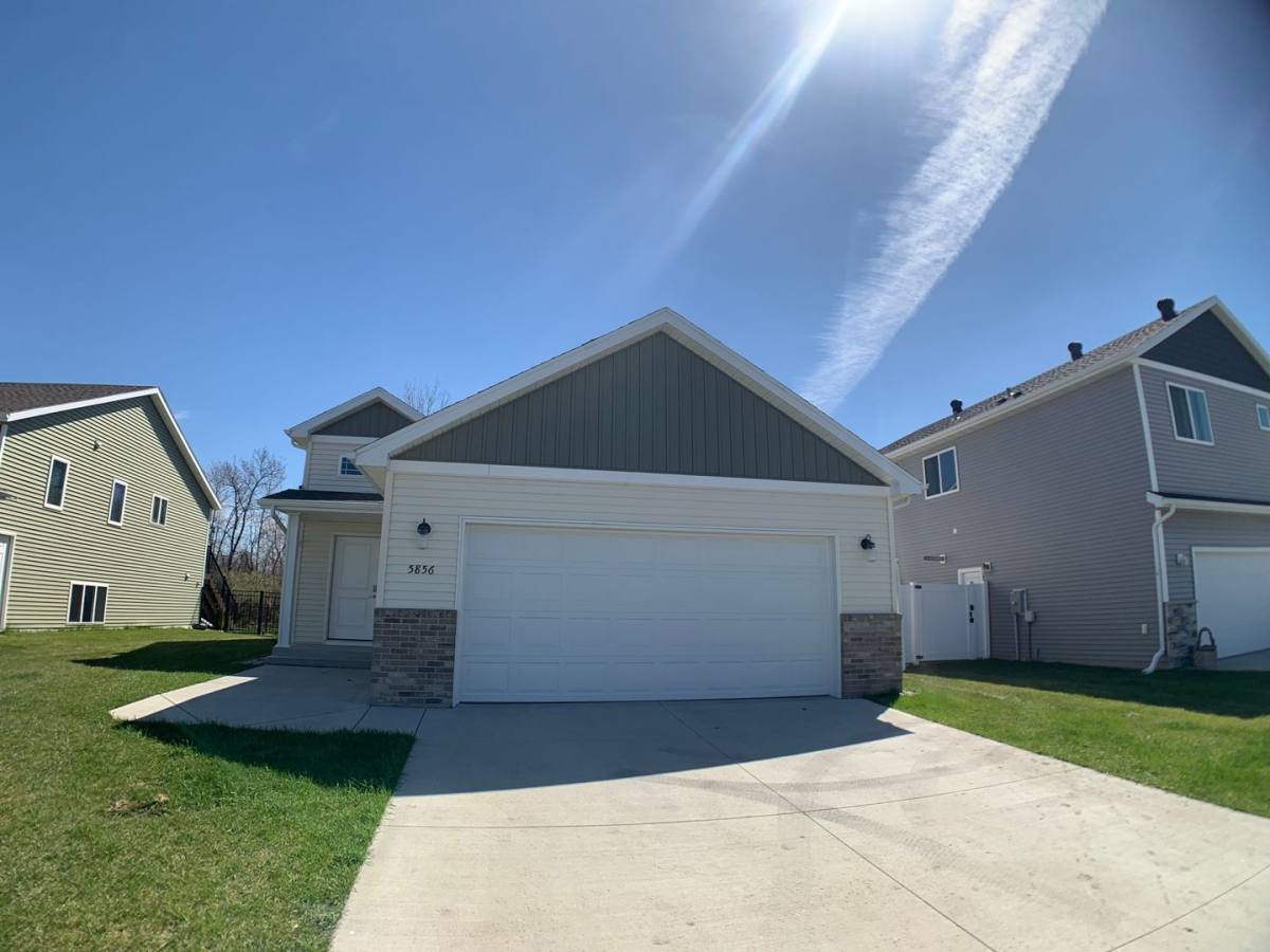 House for rent at 5856 Deb Dr W, West Fargo, ND 58078