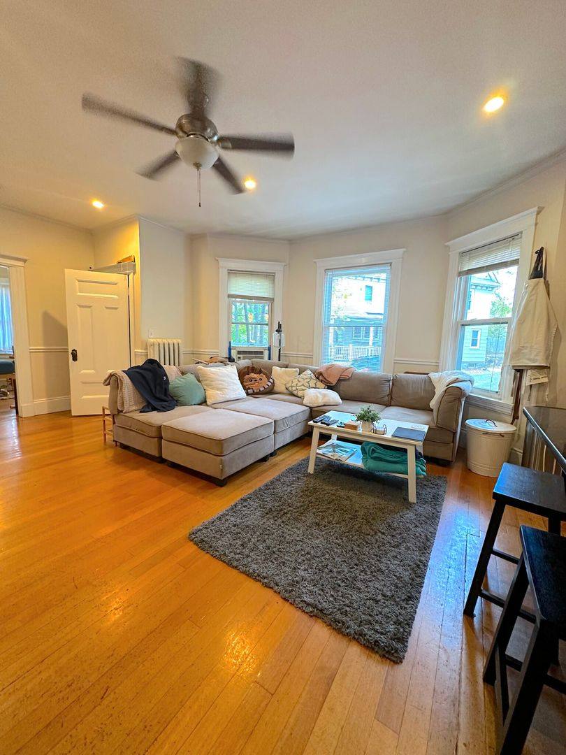 House for rent at 17 Henshaw St #1, Brighton, MA 02135