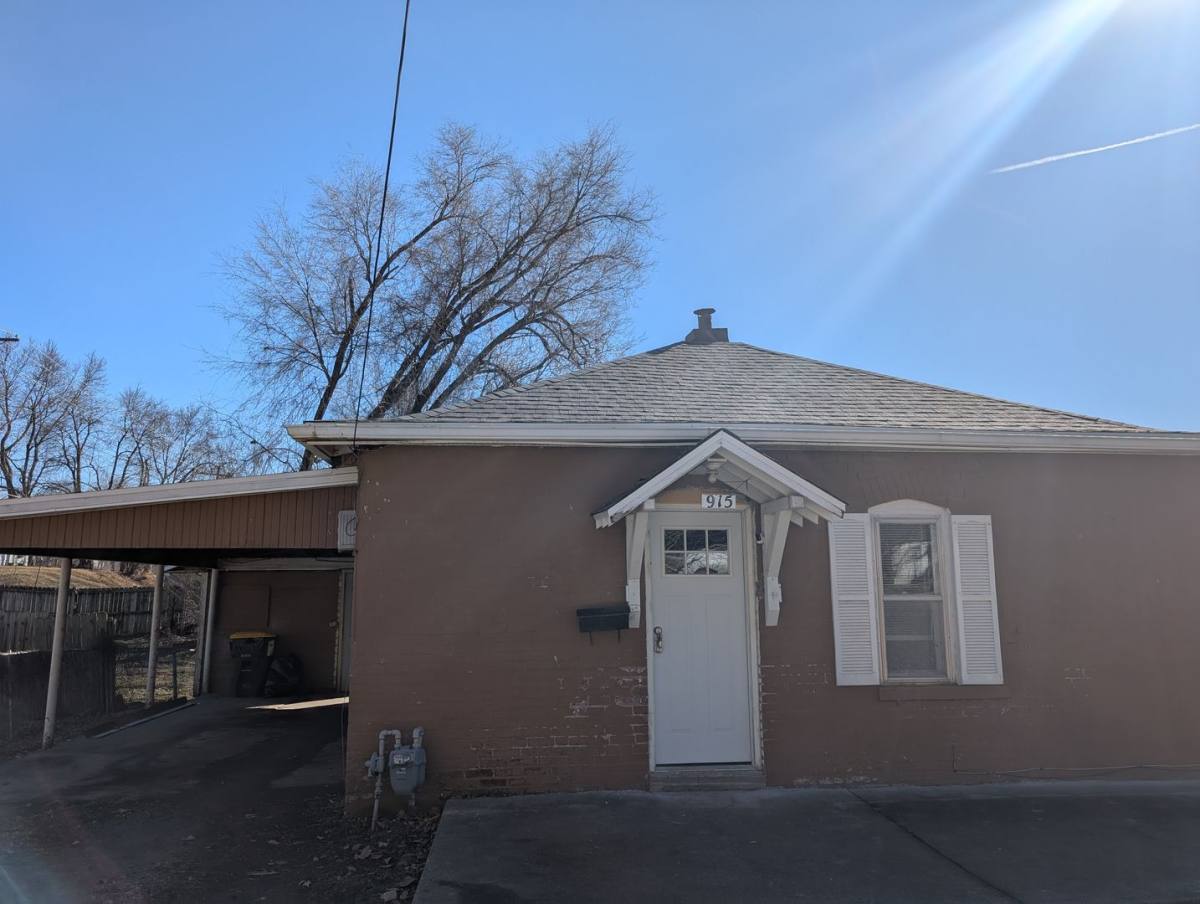 House for rent at 915 Whitlow St, Boonville, MO 65233