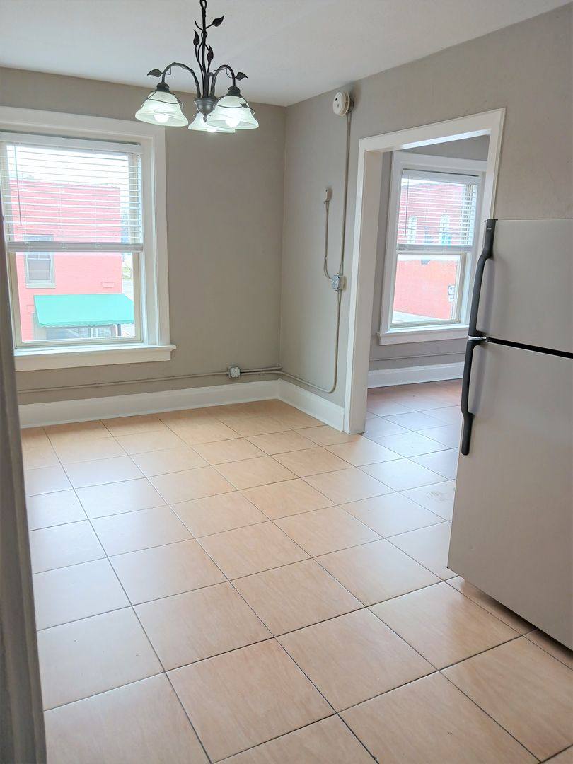 Apartment for rent at 103 E Cedar St, Franklin, KY 42134