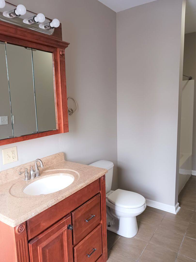 Apartment for rent at 103 E Cedar St, Franklin, KY 42134