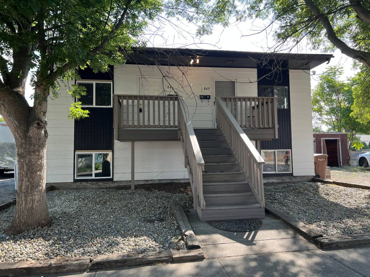 Townhouse for rent at 847 849 3rd St, Clarkston, WA 99403