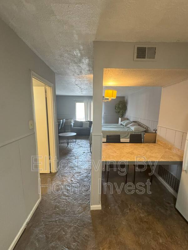 Apartment for rent at 568 N Broadway, Lexington, KY 40508