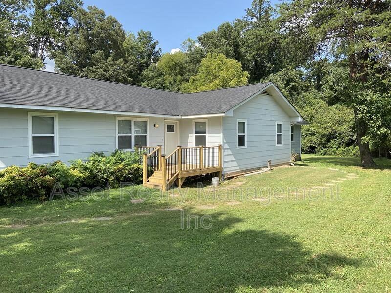 Apartment for rent at 716 Shadycrest Dr, Knoxville, TN 37909
