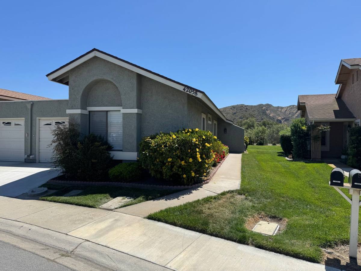 House for rent at 42058 Village, Camarillo, CA 93012