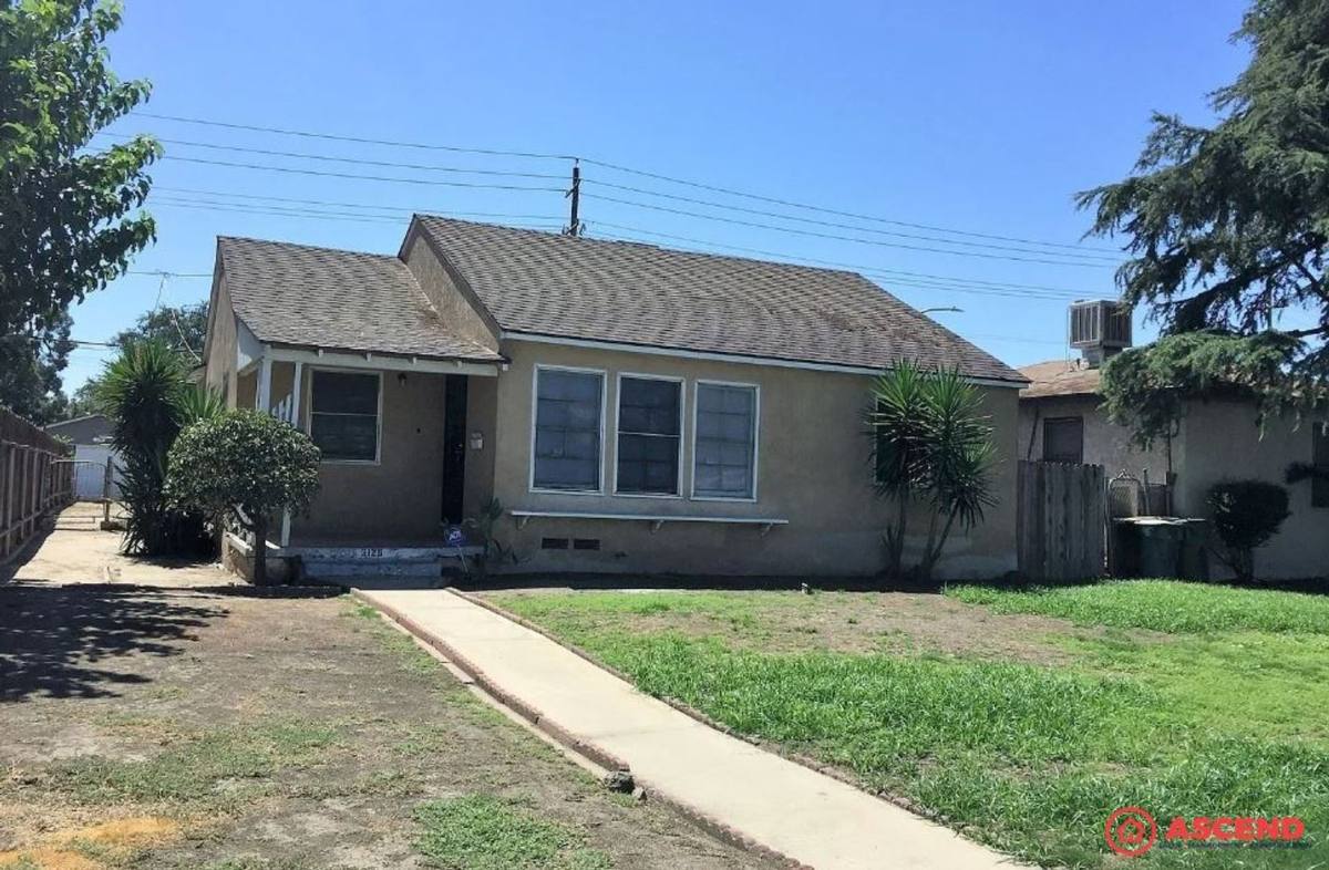 House for rent at 3125 Truxtun Ave, Bakersfield, CA 93301