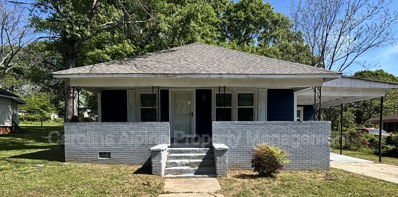 House for rent at 604 W Elm St, Shelby, NC 28150