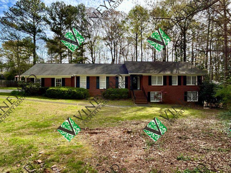 House for rent at 1534 Collier Dr SE, Smyrna, GA 30080