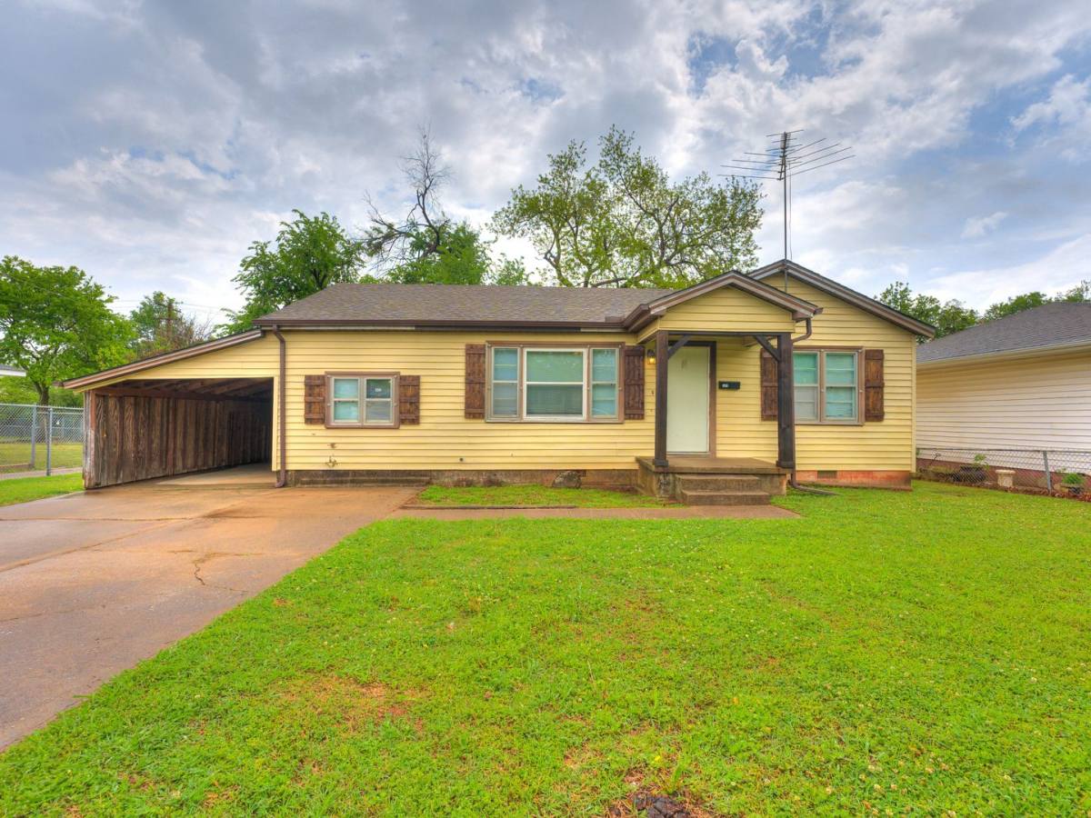 House for rent at 1313 Laverne Ave, Shawnee, OK 74801