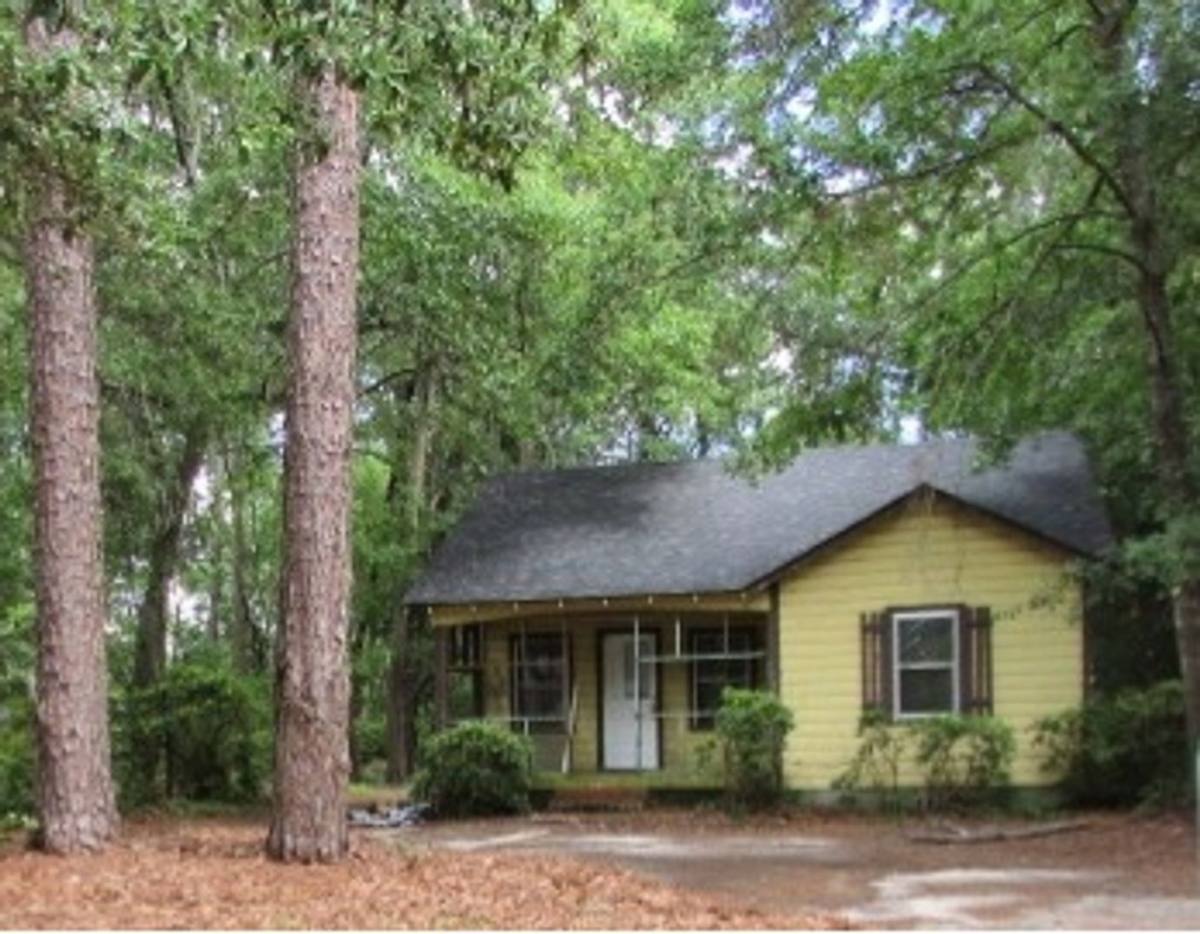 House for rent at 143 N Milton Rd, Sumter, SC 29150