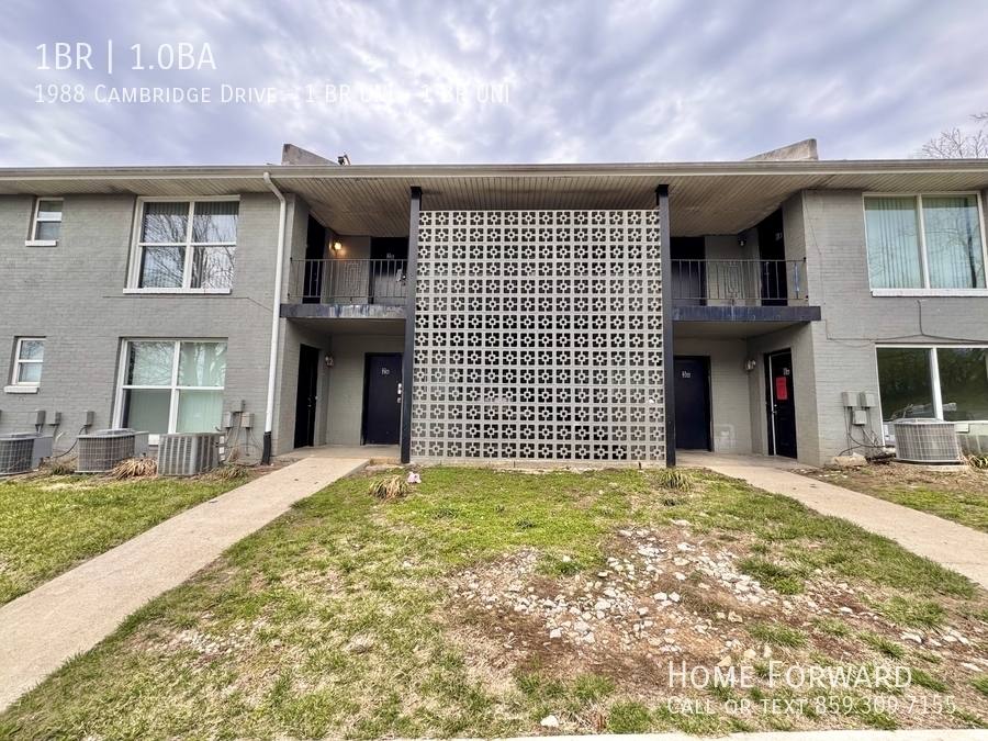 Apartment for rent at 1988 Cambridge Dr, Lexington, KY 40504