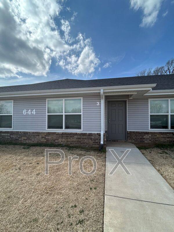 Apartment for rent at 644 Hidden Springs Dr, Decatur, AR 72722