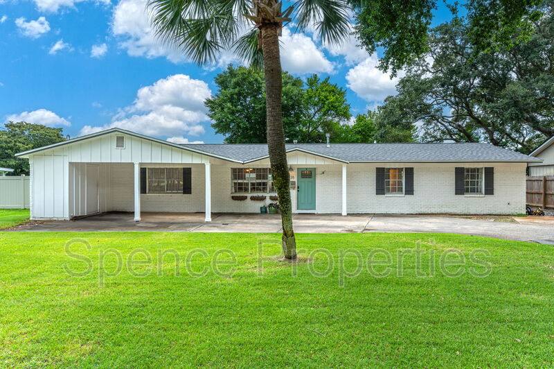 House for rent at 235 Sotir St NW, Fort Walton Beach, FL 32548