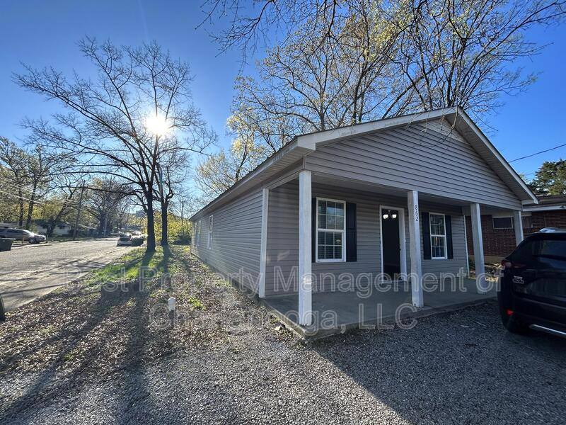 House for rent at 862 N Orchard Knob Ave, Chattanooga, TN 37404
