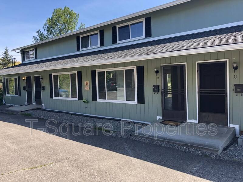Townhouse for rent at 601 Ave A #12, Snohomish, WA 98290