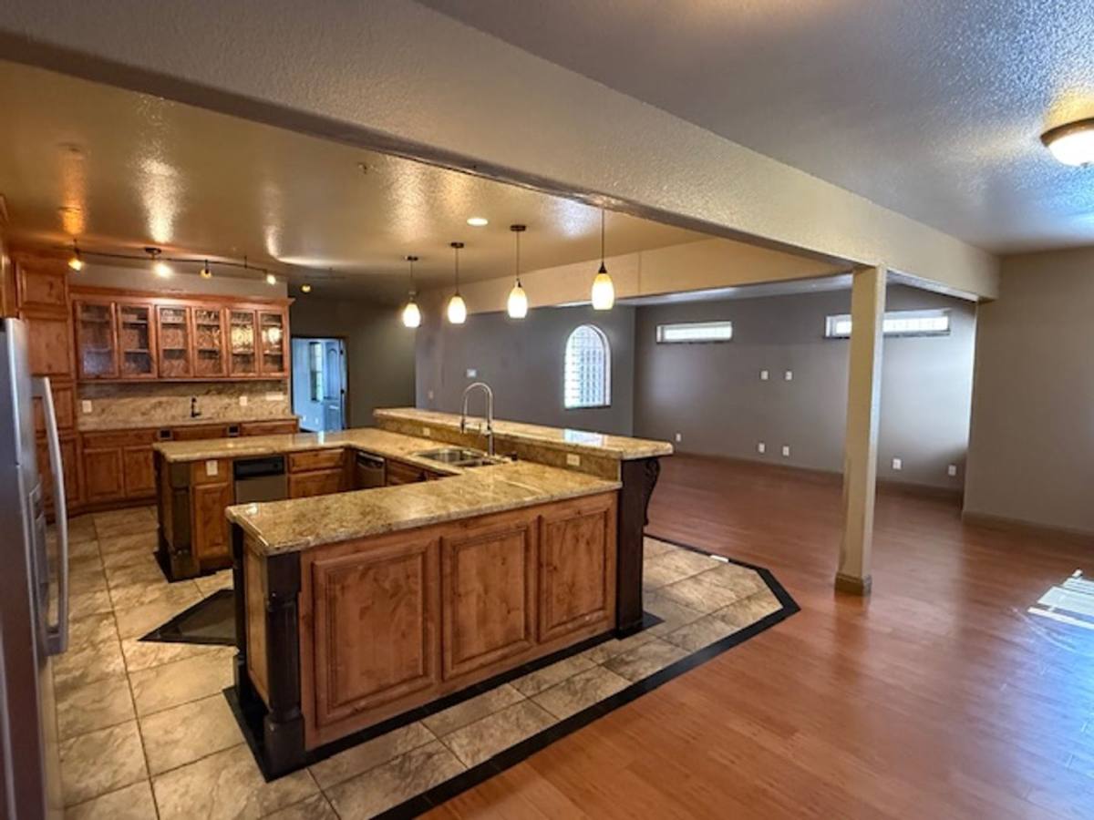 House for rent at 424 1st St, Rodeo, CA 94572