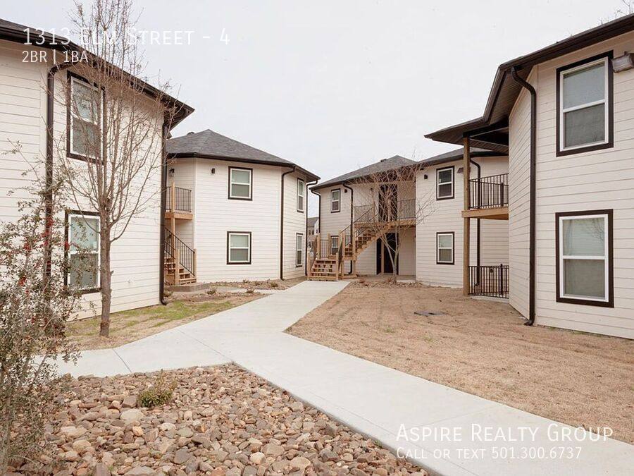 Apartment for rent at 1313 Elm St #4, Conway, AR 72034