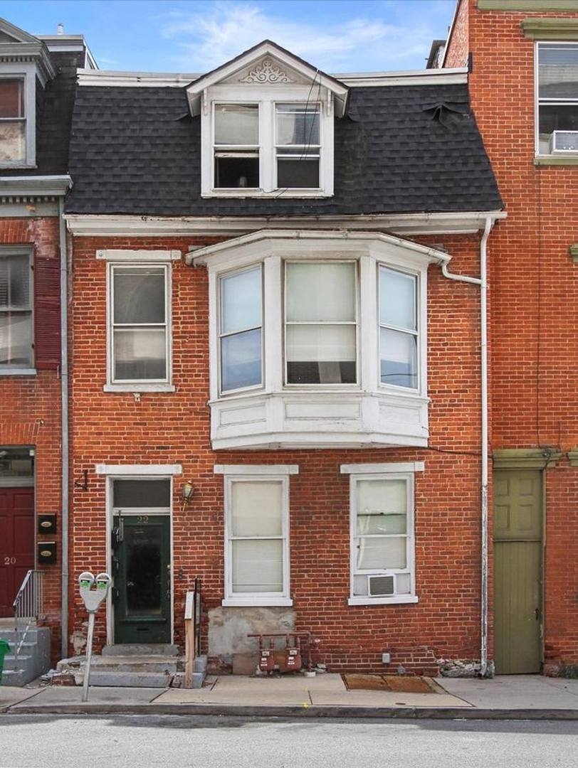 Apartment for rent at 22 W King St, York, PA 17401
