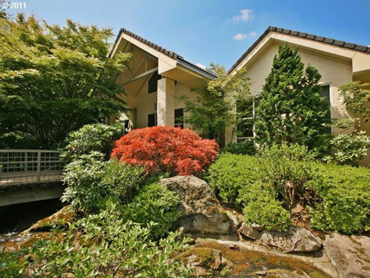 Condo for rent at 6645 W Burnside Rd, Portland, OR 97210