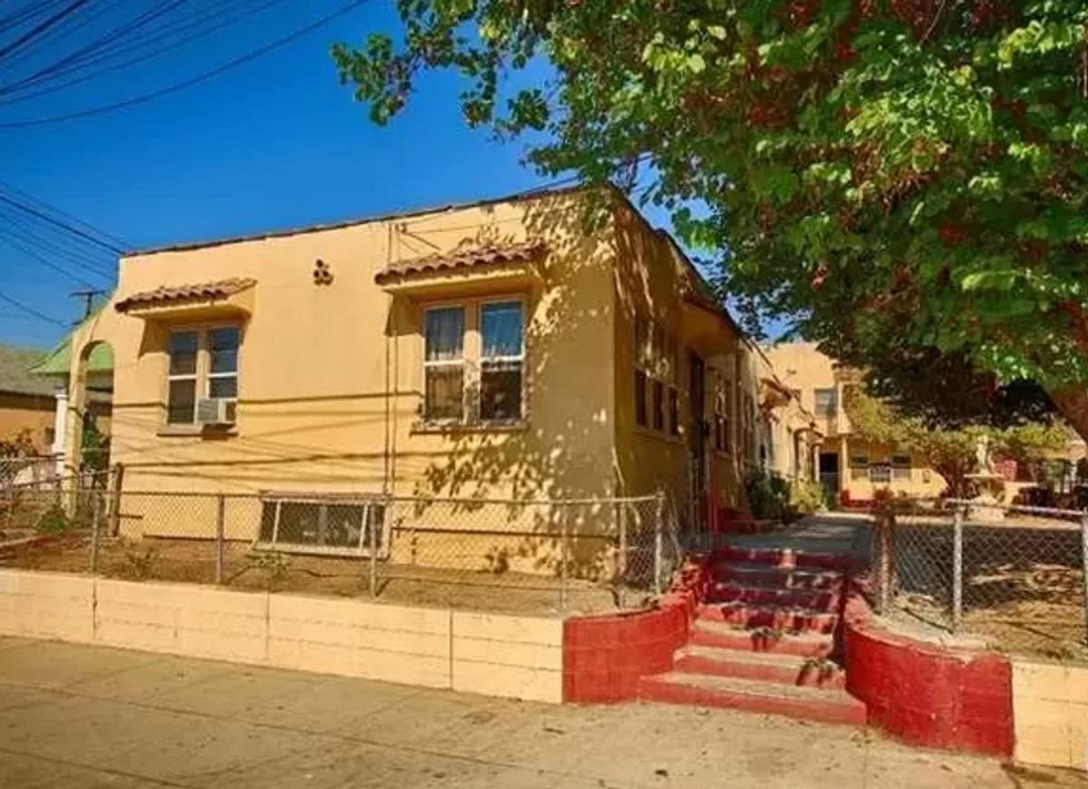 Apartment for rent at 1842-1844 Workman St, Los Angeles, CA 90031