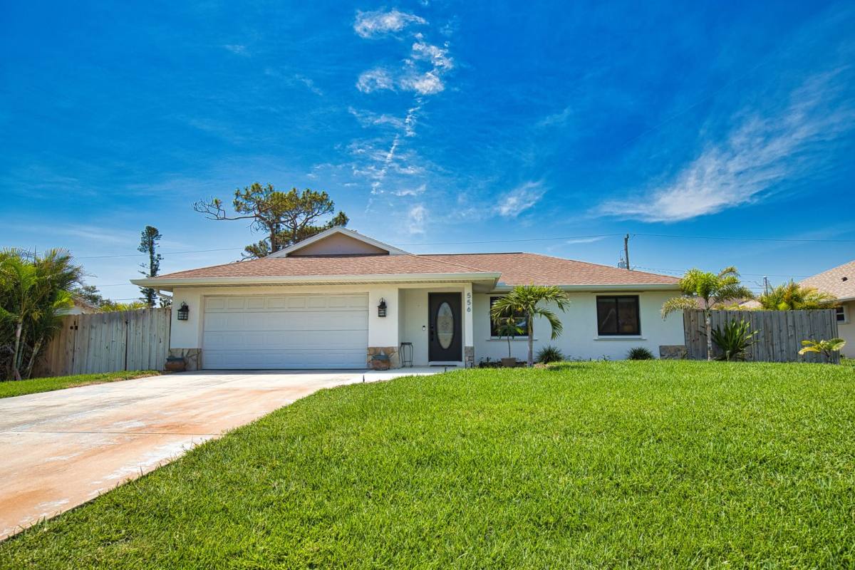 House for rent at 556 Baffin Dr, Venice, FL 34293