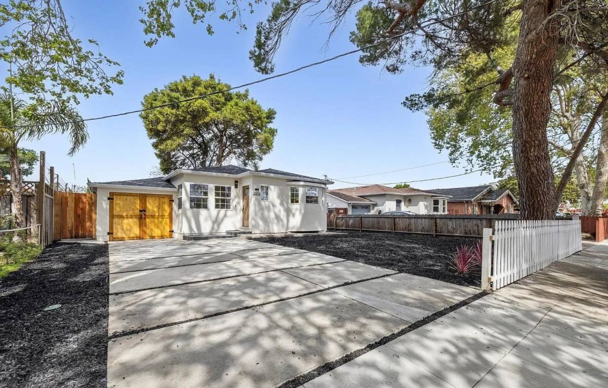 House for rent at 2335 Ralmar Ave, Palo Alto, CA 94303