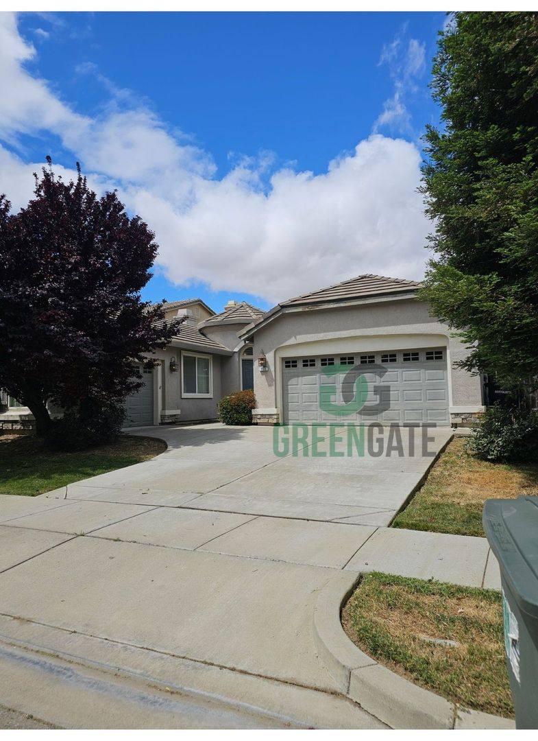 House for rent at 113 Hackney St, Patterson, CA 95363