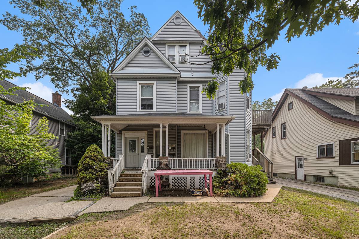 Apartment for rent at 1015 Packard #B, Ann Arbor, MI 48104