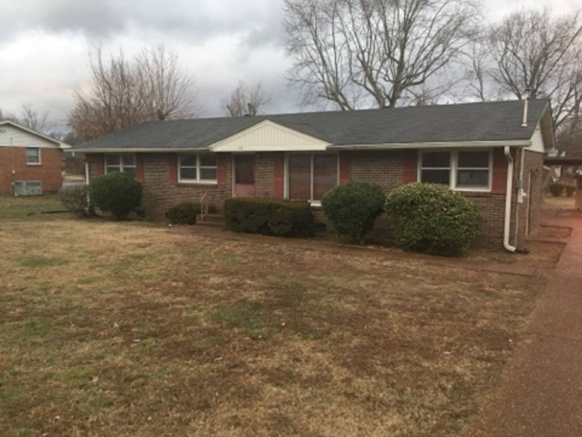 House for rent at 413 Oakdale Dr, Lebanon, TN 37087
