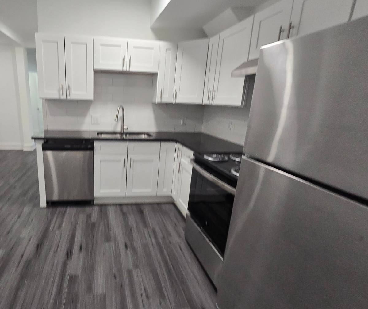 Townhouse for rent at 640 W Willis St, Detroit, MI 48201