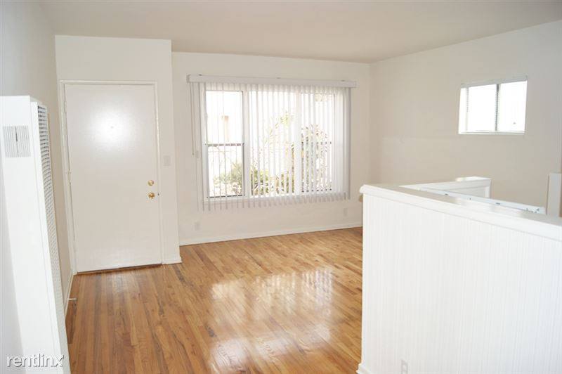 Apartment for rent at 1422-6 Pearl St, Santa Monica, CA 90405
