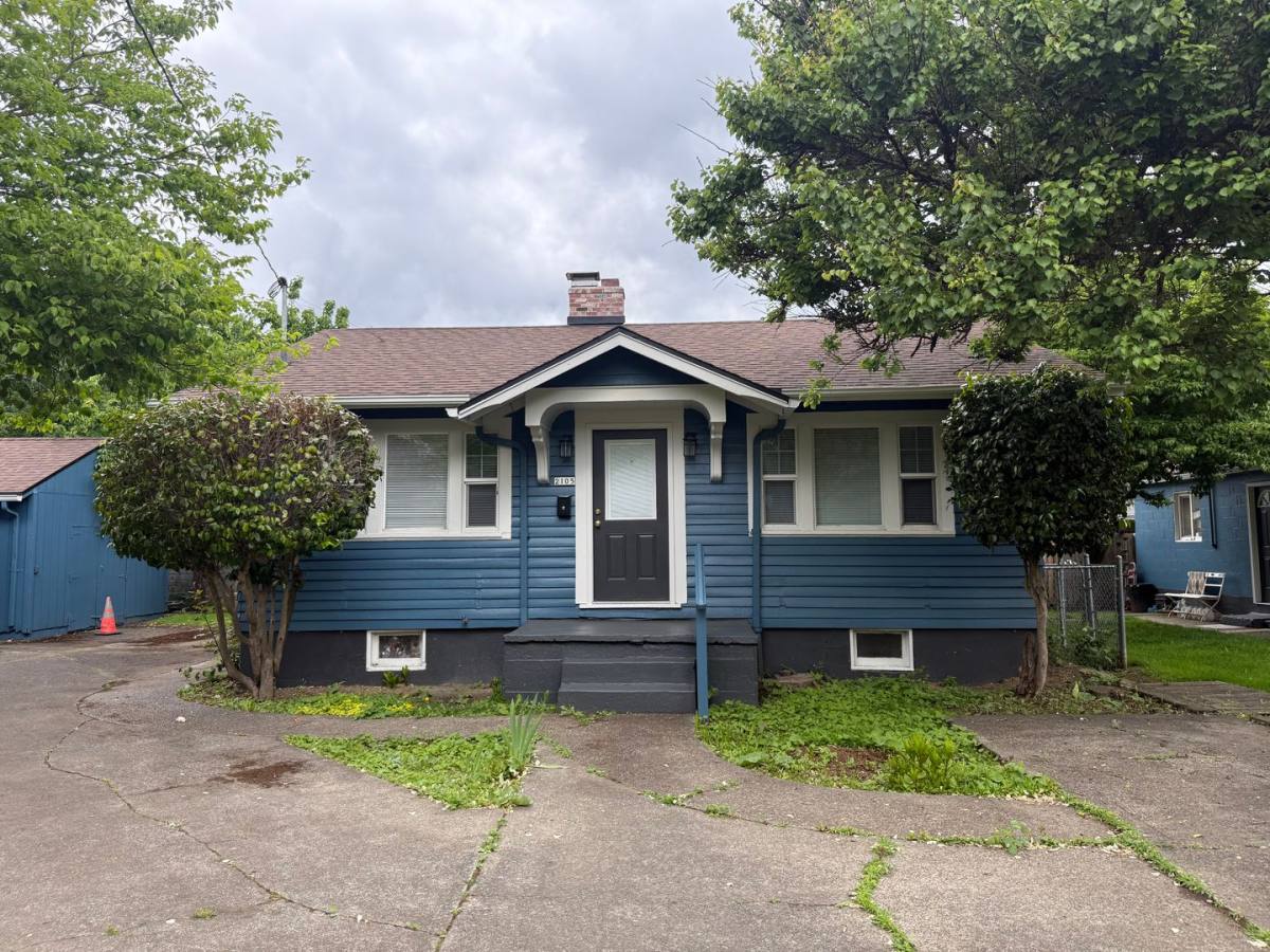 House for rent at 2105 N Kilpatrick St, Portland, OR 97217
