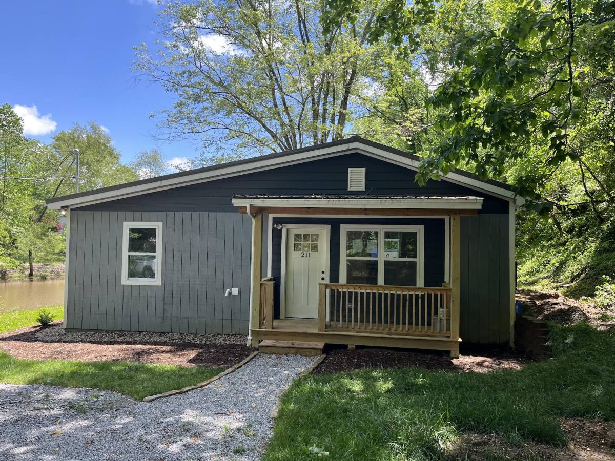 House for rent at 211 Love St, Hendersonville, NC 28792