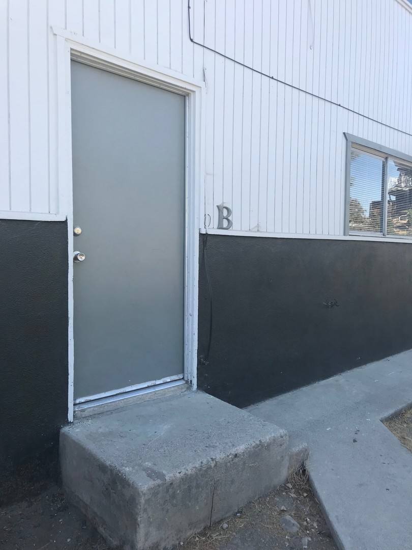 Apartment for rent at 512 Washington Ave, Taft, CA 93268