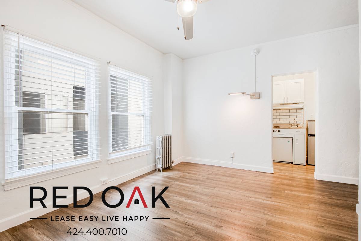 Condo for rent at 5611 Carlton Way #304, Los Angeles, CA 90028