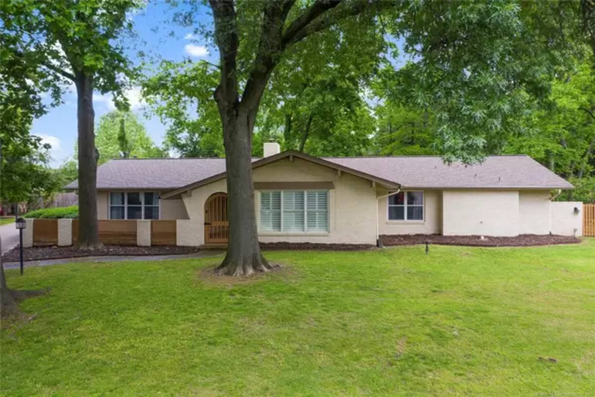 House for rent at 6109 S Knoxville Ave, Tulsa, OK 74136