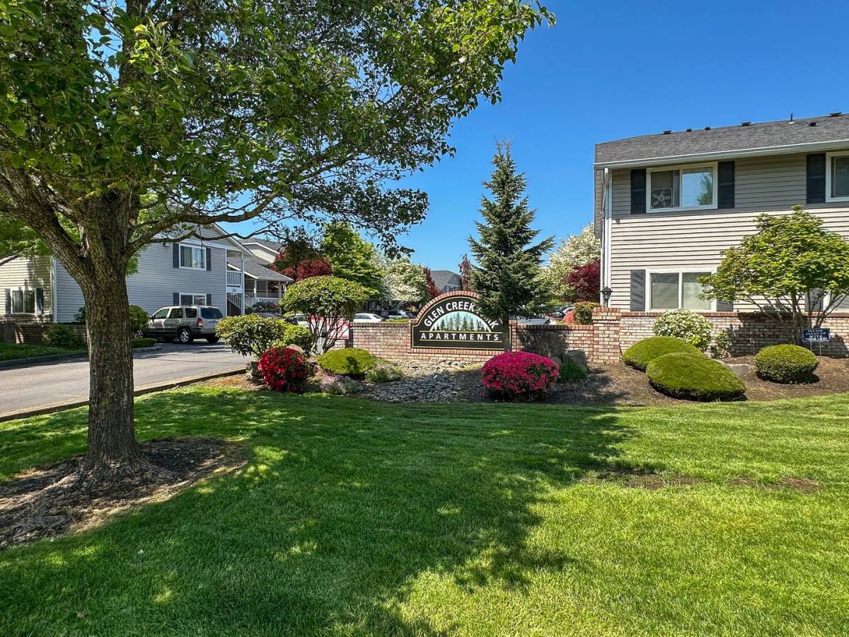 Apartment for rent at 351-359 Glen Creek Rd NW, Salem, OR 97304