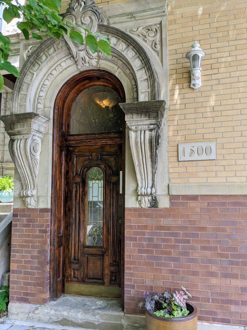 Apartment for rent at 1500 W Polk, Chicago, IL 60607