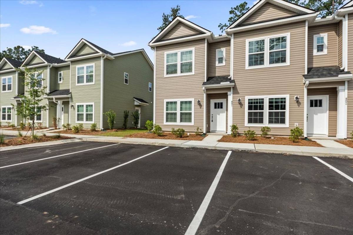 Townhouse for rent at 801 Twin Rivers Dr, Charleston, SC 29492